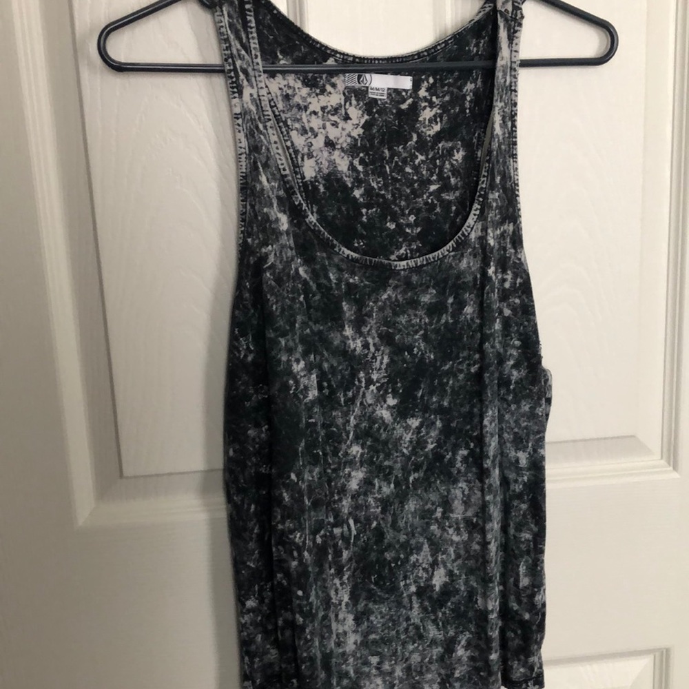 Volcom Tank ✨